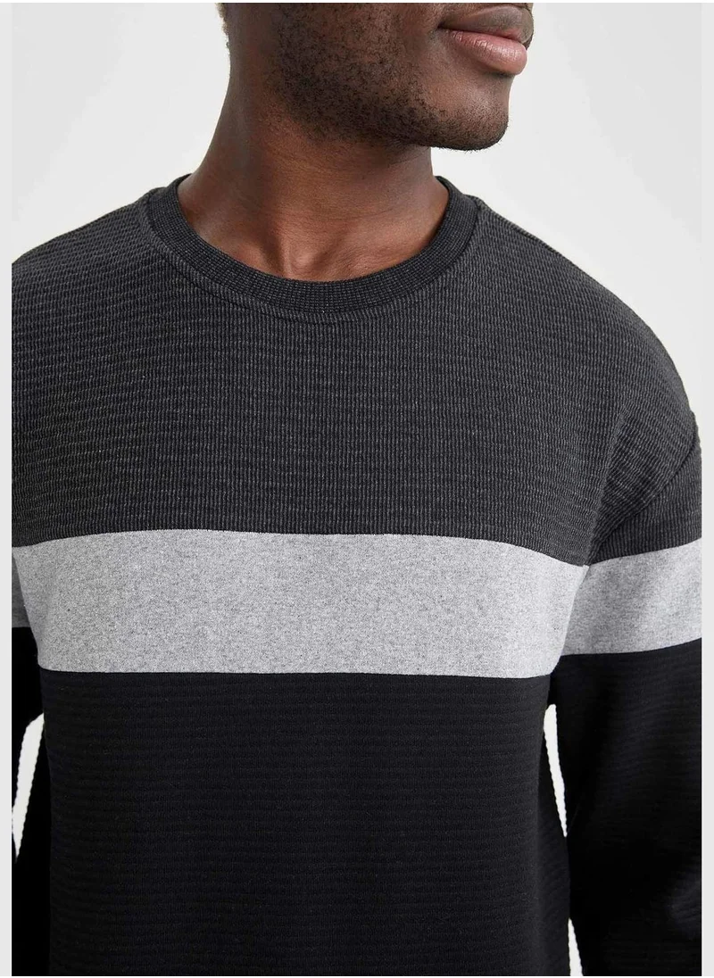 DeFacto Comfort Fit Long Sleeve Sweatshirt