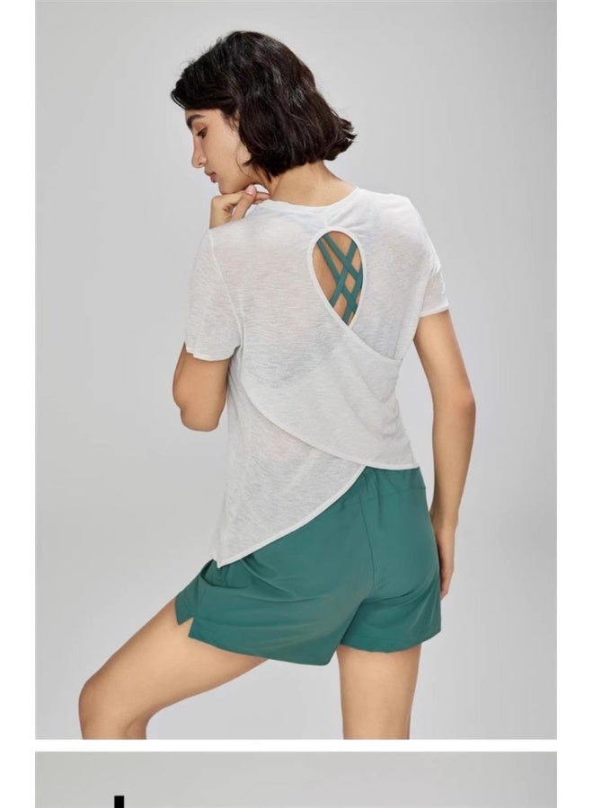 alo Alo Lightweight Loose-Fit Short Sleeve T-Shirt - Activewear for Yoga - Image 2