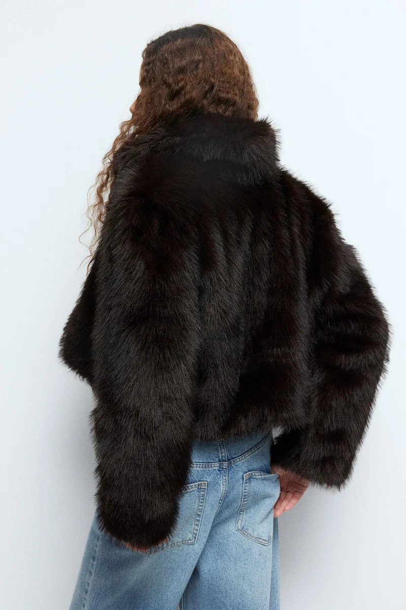 H&M Cropped fluffy jacket