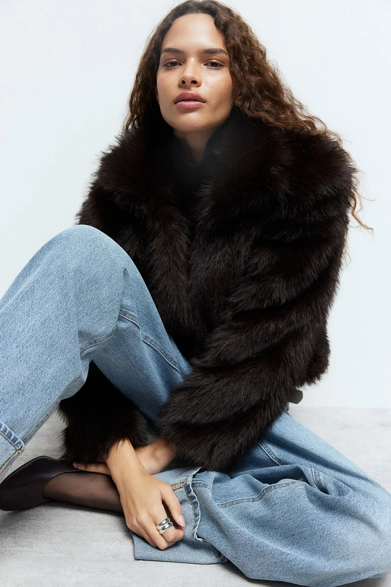 H&M Cropped fluffy jacket