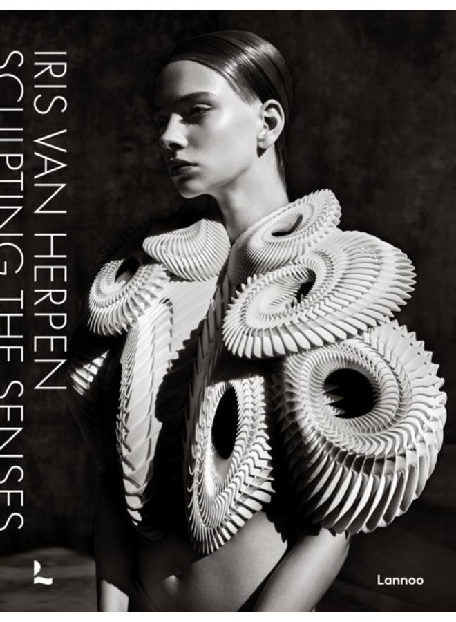 Iris van Herpen : Sculpting the Senses 