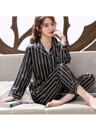 Black vertical stripes