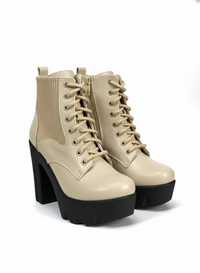 Vbranda Women’s ankle boot with a chunky high heel 7sm - Image 2