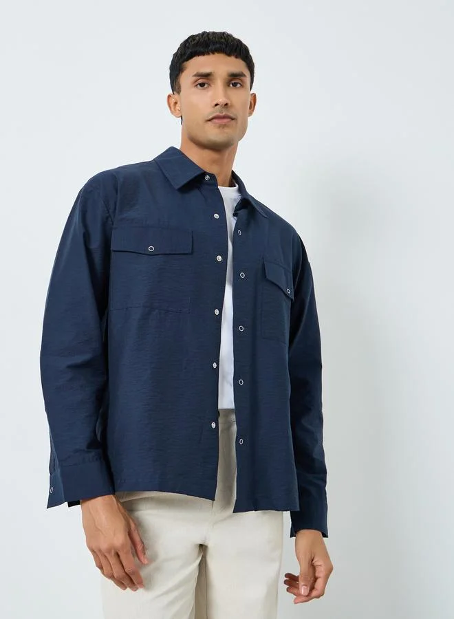 ستايلي قميص عملي بقصة واسعة للرجال