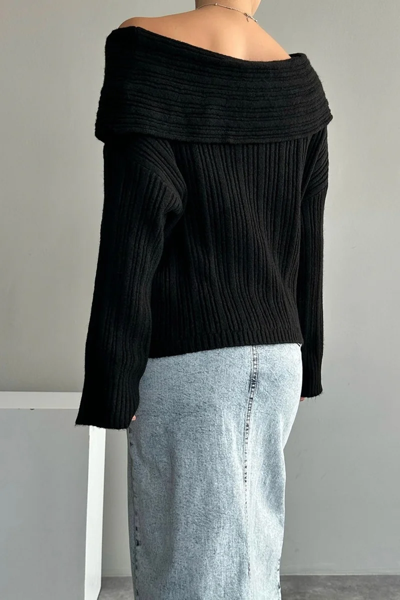 Ritnice Women's Moon Black Ruffle Collar Ribbed Knitwear Sweater