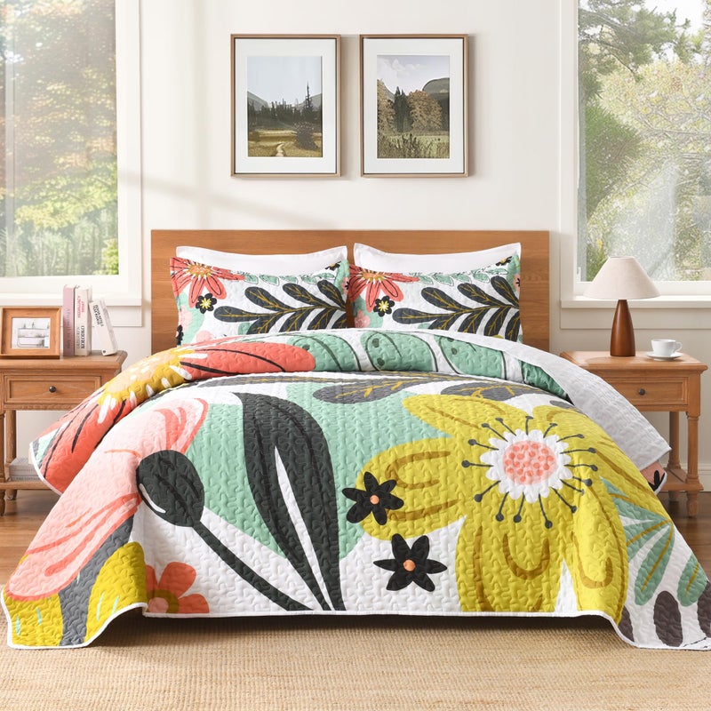 Andency Floral Boho Queen Quilt Bedding Set Green, 3 Pieces Farmhouse Flower Botanical Summer Bedspreads with 2 Shams, Soft Reversible Lightweight Microfiber Coverlet Set for All Season, 90"x96" - Image 1