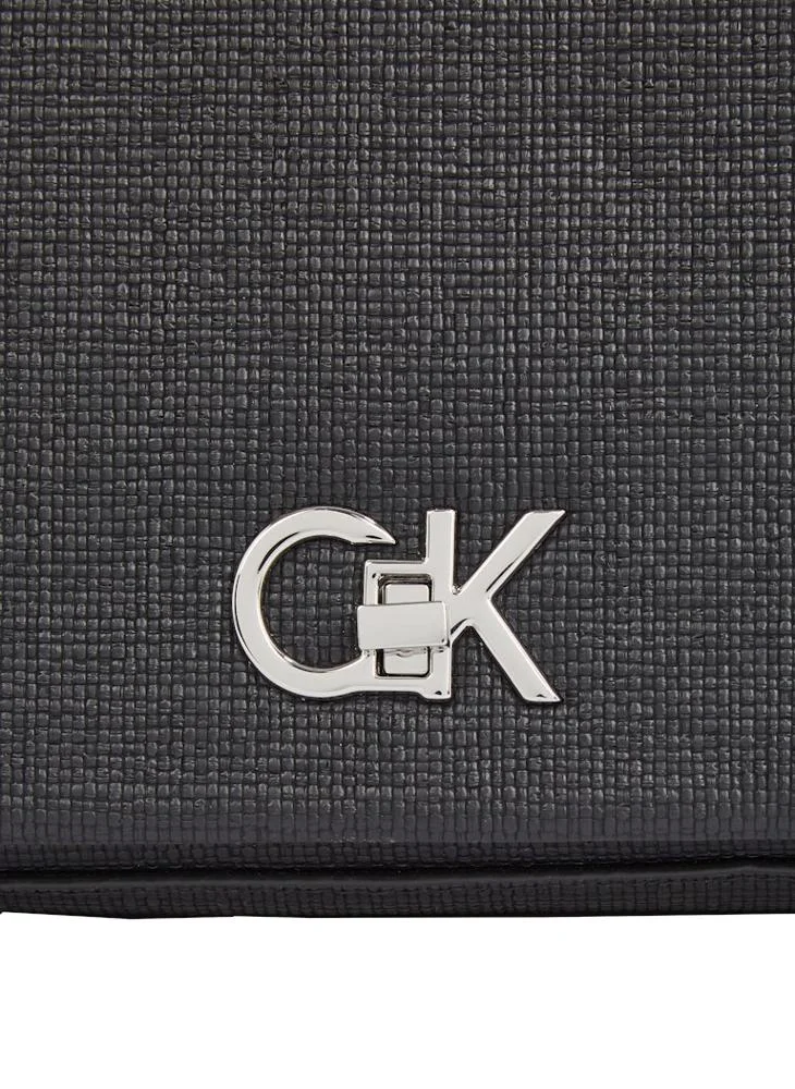 CALVIN KLEIN MEDIUM CONVERTIBLE CHAIN BAG