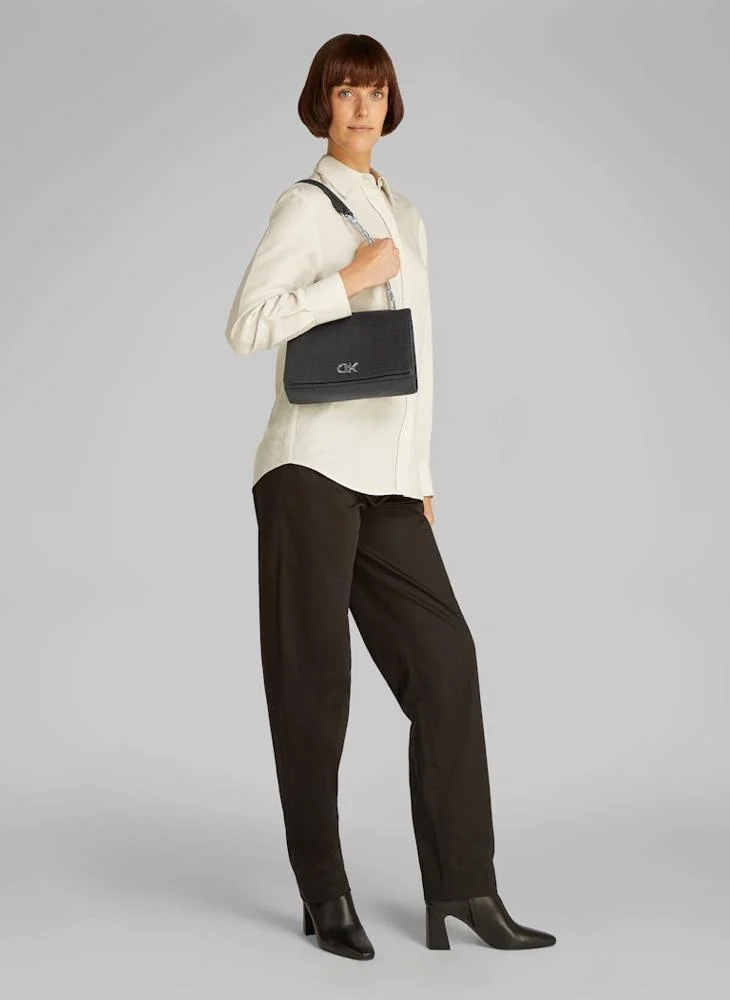 CALVIN KLEIN MEDIUM CONVERTIBLE CHAIN BAG