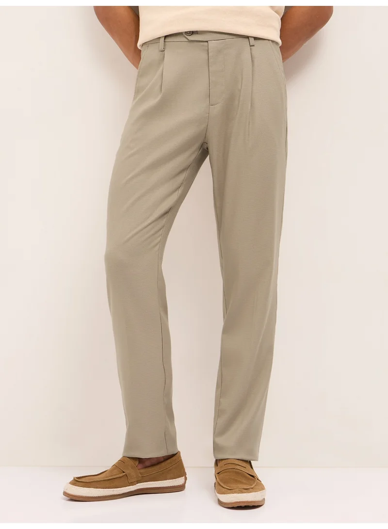 The Bear House  Men’s formal trouser for everyday wear, smart, stylish and comfortable bottom wear for office, business meetings and formal occasions, perfect choice to elevate your professional look for Men | Best Price UAE