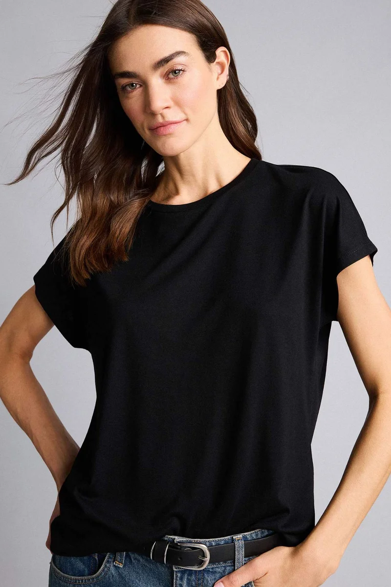 ديفاكتو Basic Crew Neck Short-Sleeved T-shirt