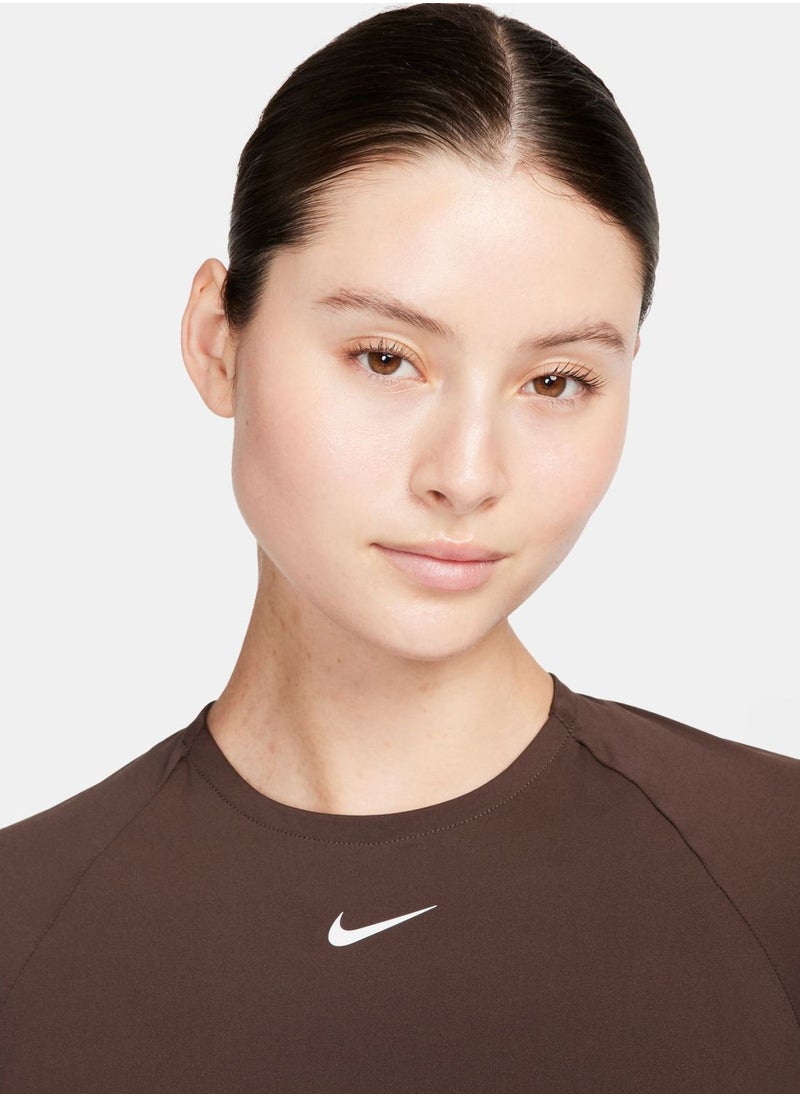 Nike - Pro Dri-Fit 365 Cropped T-Shirt - Image 1