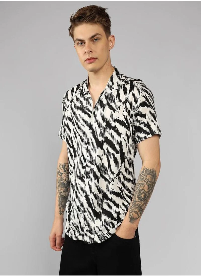 دينيس لينغو Black Shirt For Men For Men Perfect For Casual Occasion