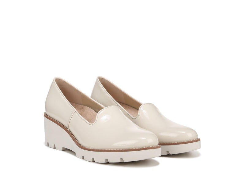 Vionic Womens Aster Willa Wedge Supportive Arch Support Dress Shoes for Women that Include an Orthotic Cream Patent 11 Wide - Image 2