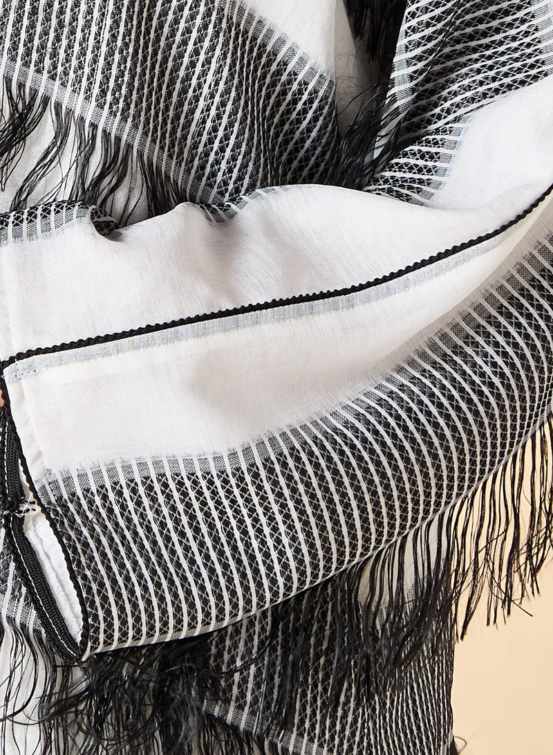 Hadiyath Al Madinah HM - Black-and-White Striped Fringe Abaya Set