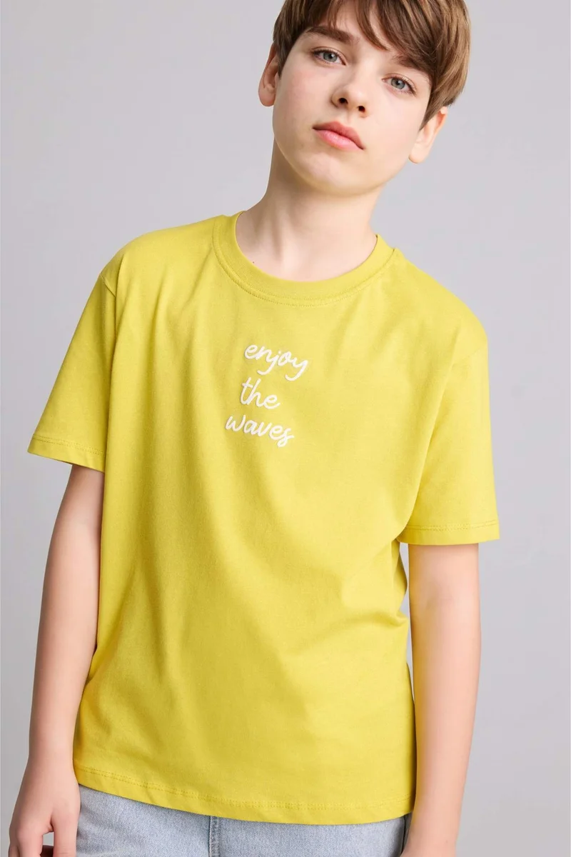 ديفاكتو New Regular Fit Printed Short Sleeve T-Shirt