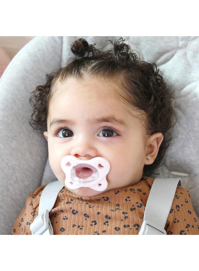 شيكو لهاية تشيكو فيزيوفورما® مزدوجة النعومة، من قطعة واحدة، مصنوعة من السيليكون التقويمي للأطفال من عمر شهرين إلى ستة أشهر | خالية من البيسفينول أ واللاتكس | علبة قابلة لإعادة الاستخدام | شبشب بيرل/باليه، عبوة من قطعتين - Image 1