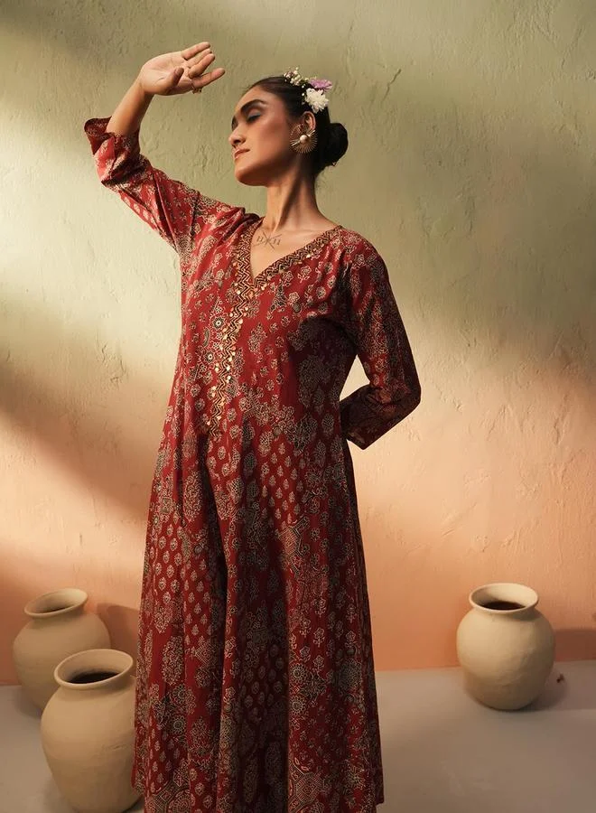 ISHIN Women's Maroon Cotton Printed Tunic Upper Calf Length Pleat Front Bottom Flared 2 Peice Kurta Set