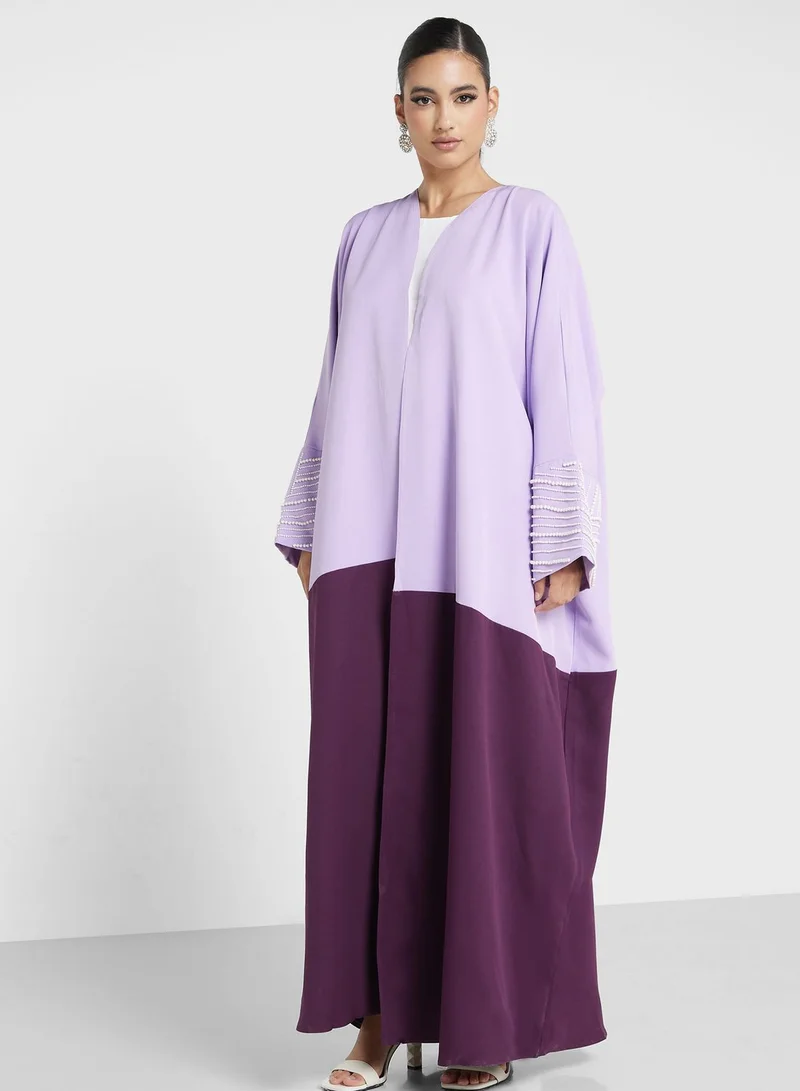 hayas closet Contrast Detail Embellished Abaya