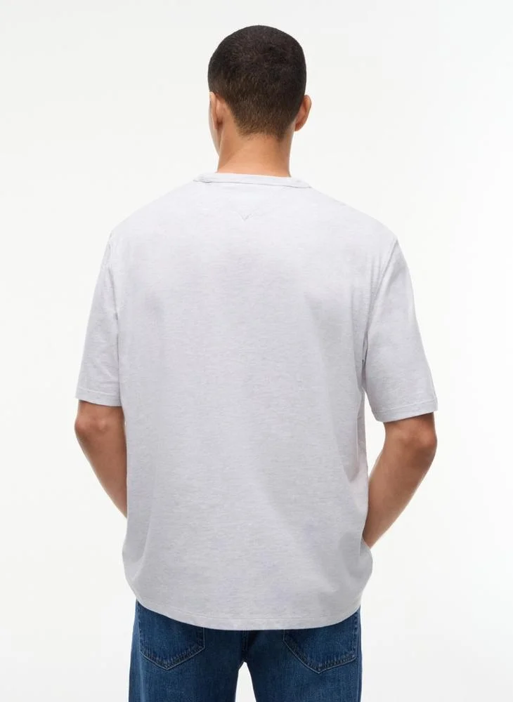 Tommy Jeans  Classic Logo Oversized Jersey T-Shirt for Men | Best Price UAE