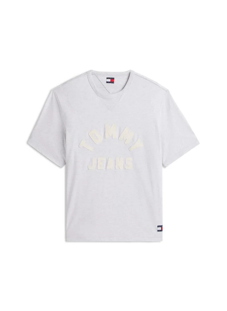 Tommy Jeans  Classic Logo Oversized Jersey T-Shirt for Men | Best Price UAE