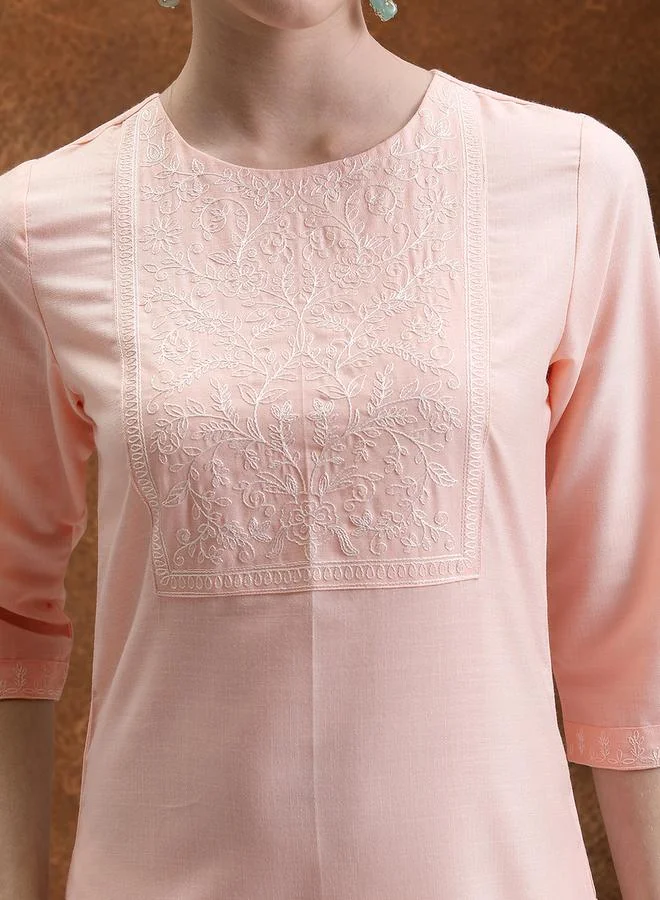 Vishudh Vishudh Peach-Coloured Floral Yoke Design Embroidered Straight Kurta