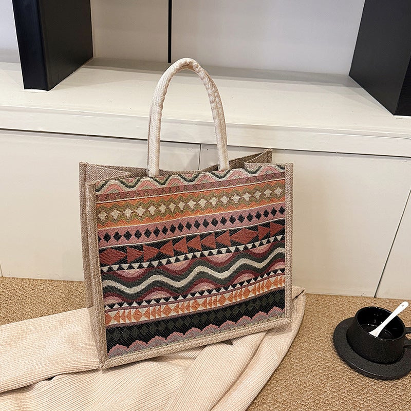 Western Style 2024 Ethnic Column Large Capacity Simple Cross-Bag Shoulder Bag Woven Bag Straw Woven Bag Travel Tote Bag - Image 2