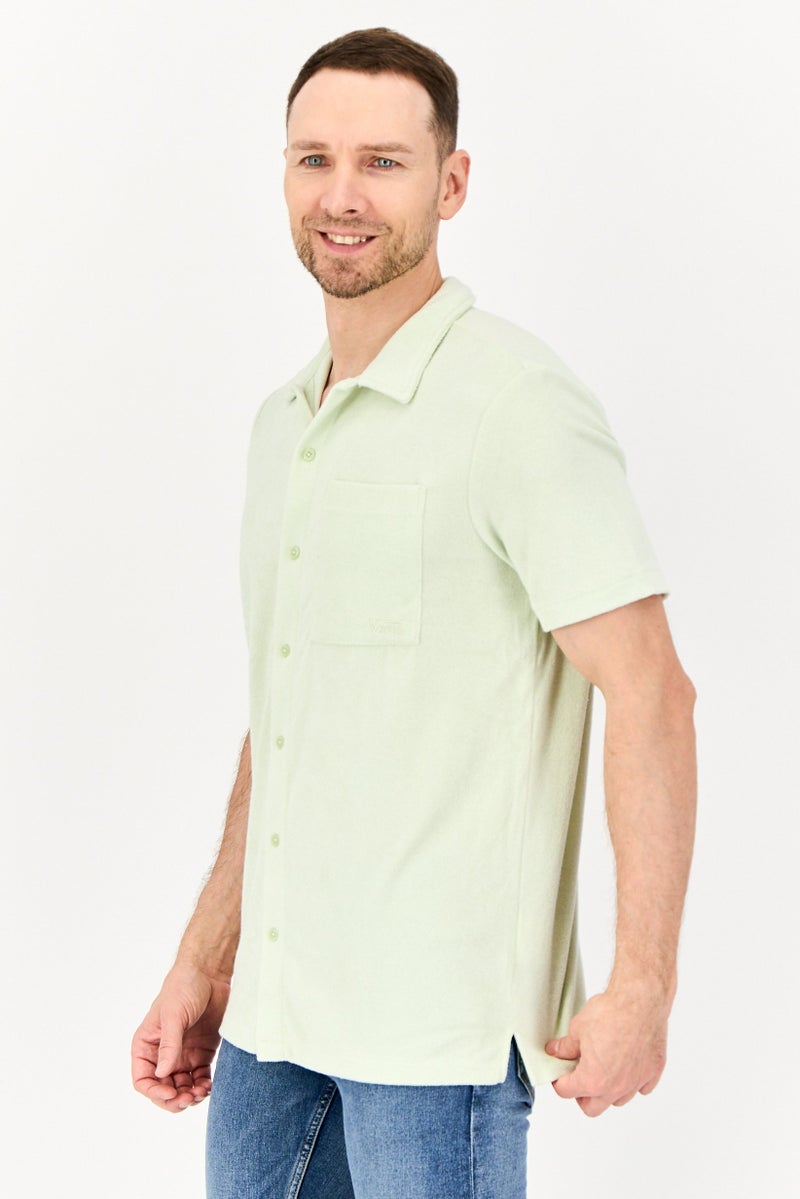 VANS قميص رجالي كاجوال بأكمام قصيرة بتصميم كلاسيكي، كريمي - Image 2