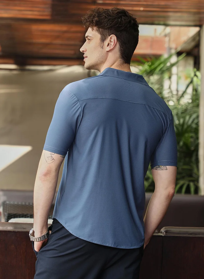 Campus Sutra Men's Steel Blue Seamless Waffle Shirt