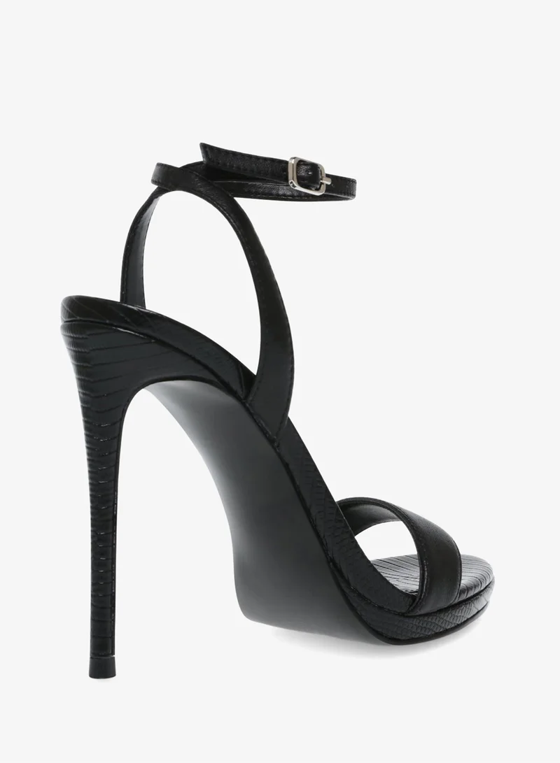 STEVE MADDEN  Steve madden wordly black women's sandals for Women | Best Price UAE