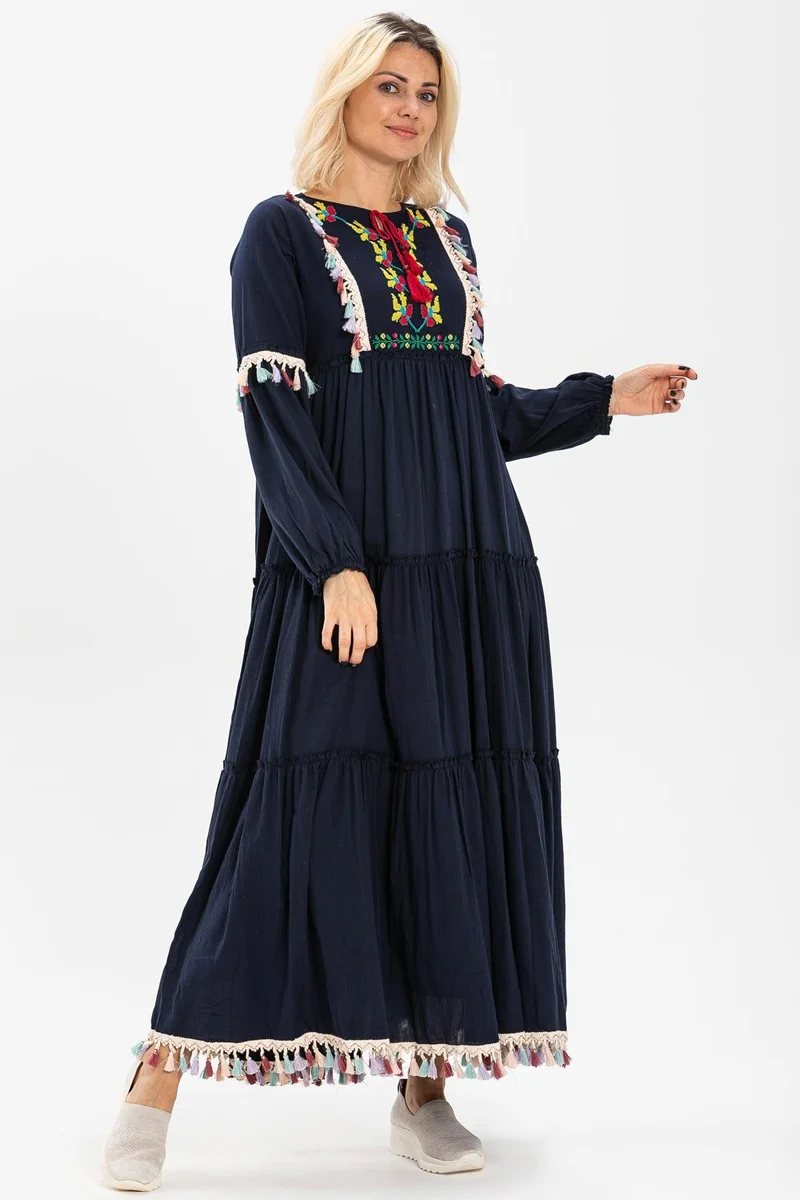 اليش شيل بيزي Embroidered Maxi Dress