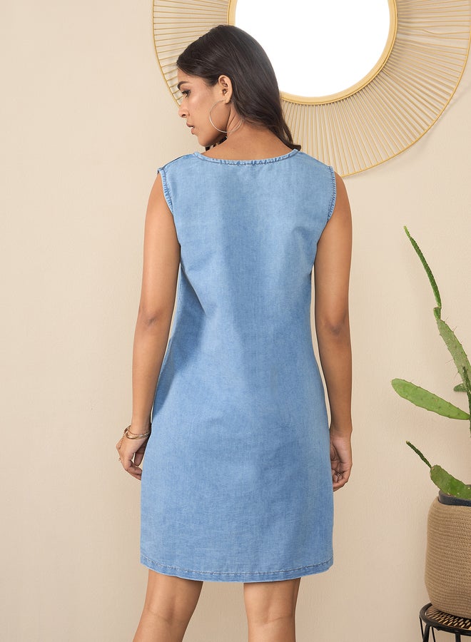 ستايل ستون فستان دنيم قصير بلا أكمام بتفاصيل مرقعة من ستايل ستون - Image 3