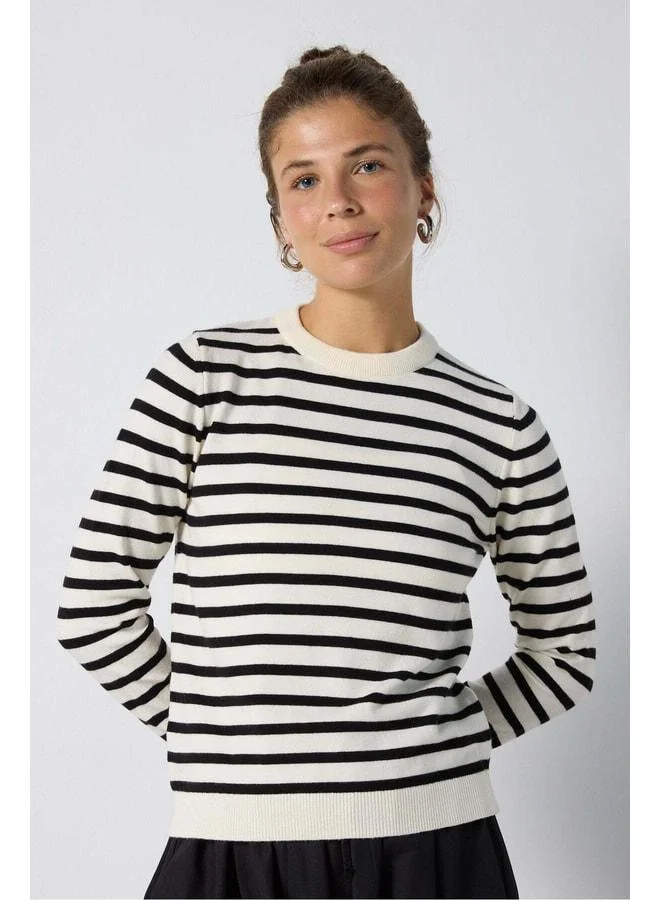 mina aise Women's Ecru - Black Striped Stretch Premium Knit Sweater 7050.