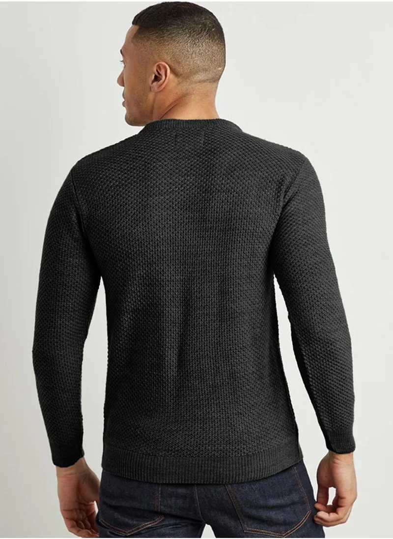 Campus Sutra Men's Onyx Black Solid Knitted Pullover Sweater