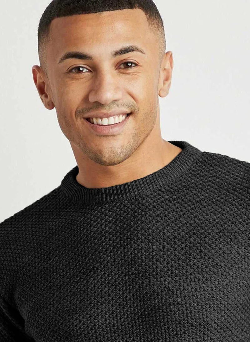 كامبوس سوترا Men's Onyx Black Solid Knitted Pullover Sweater