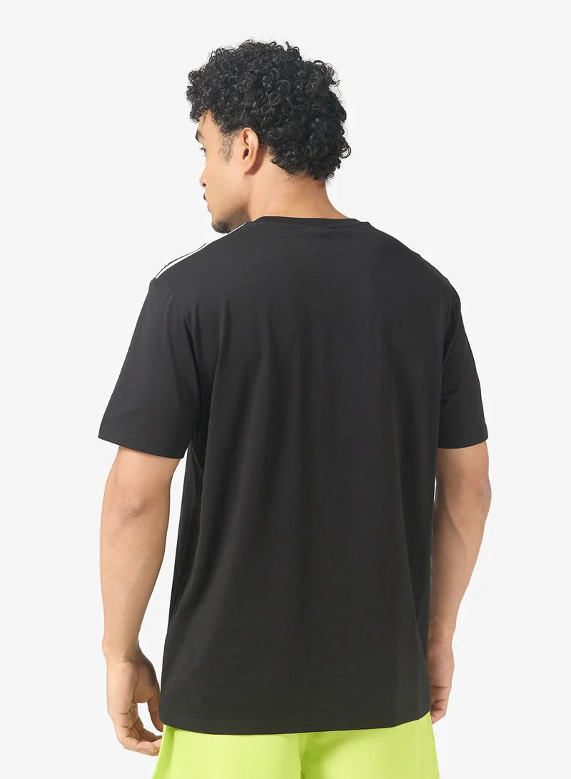 امبوريو ارماني تيشيرت أساسي بياقة دائرية لملابس الشاطئ