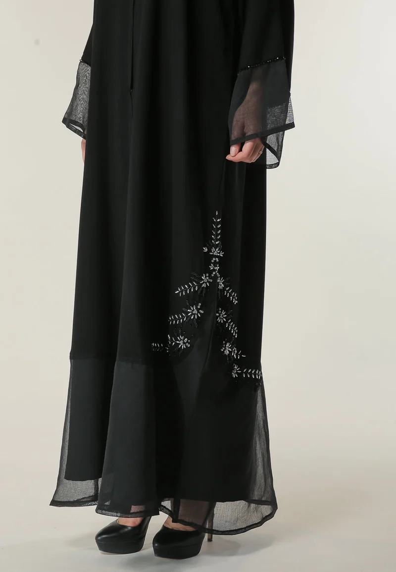 Moistreet Embroidered Mesh Detailed Abaya