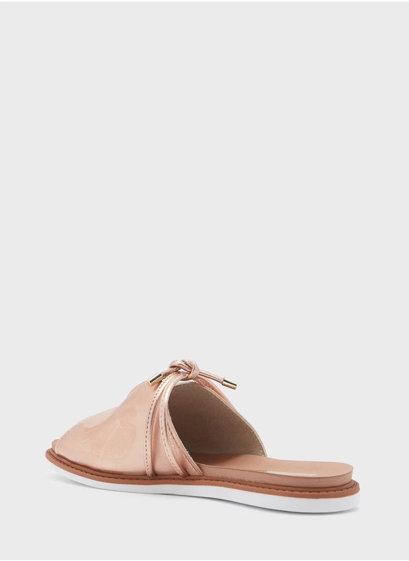 MOLECA Sloan Multi Strap Flat Sandals