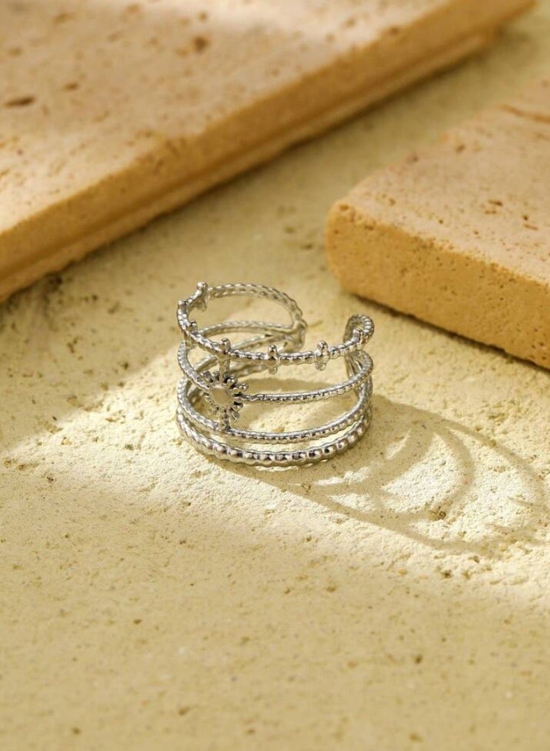 إيكوال خاتم نسائي من الاستانلس ستيل باللون الفضي انيق وعصري بمقاس موحد - Image 2