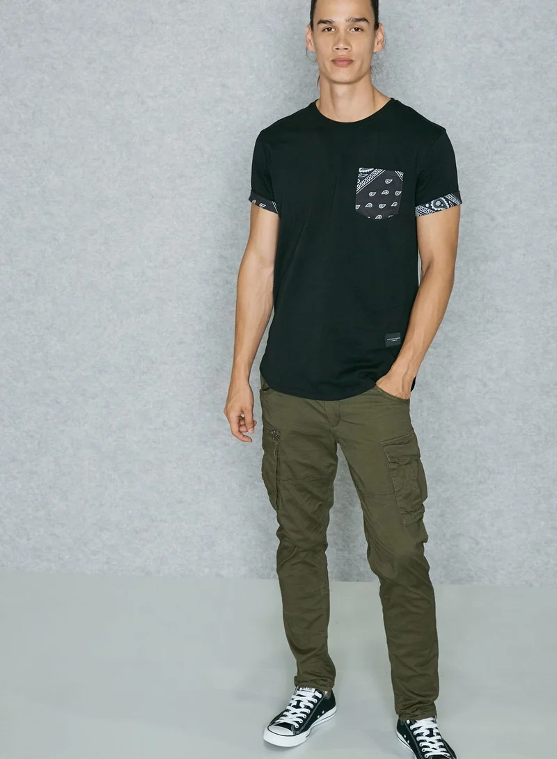 CRIMINAL DAMAGE Side Curve Pocket T-Shirt