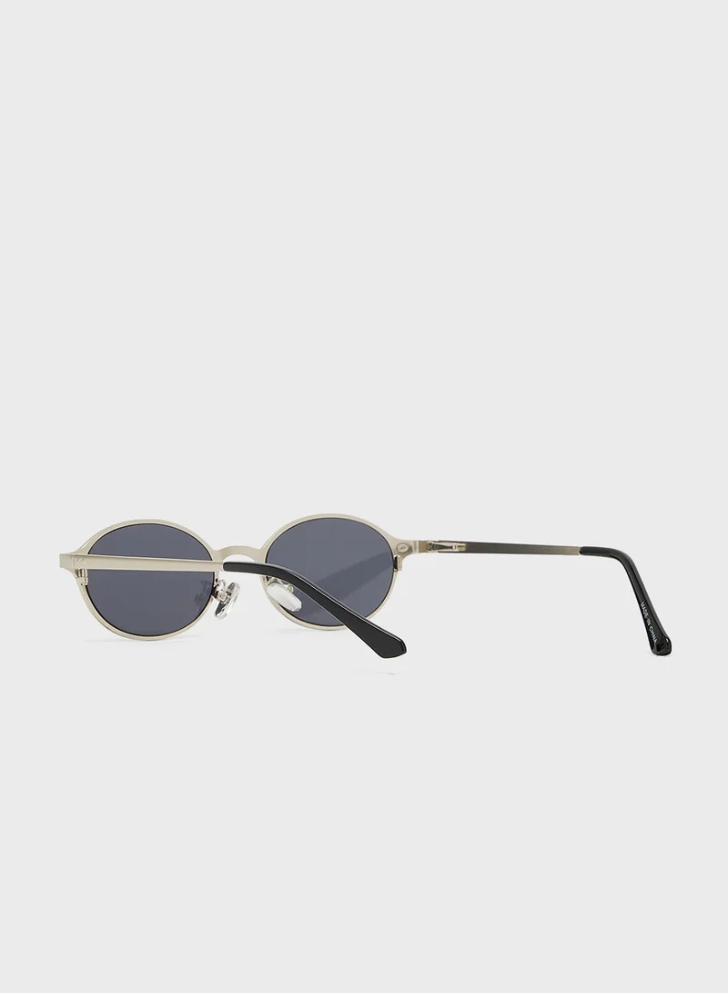 Seventy Five Casual Round Sunglasses