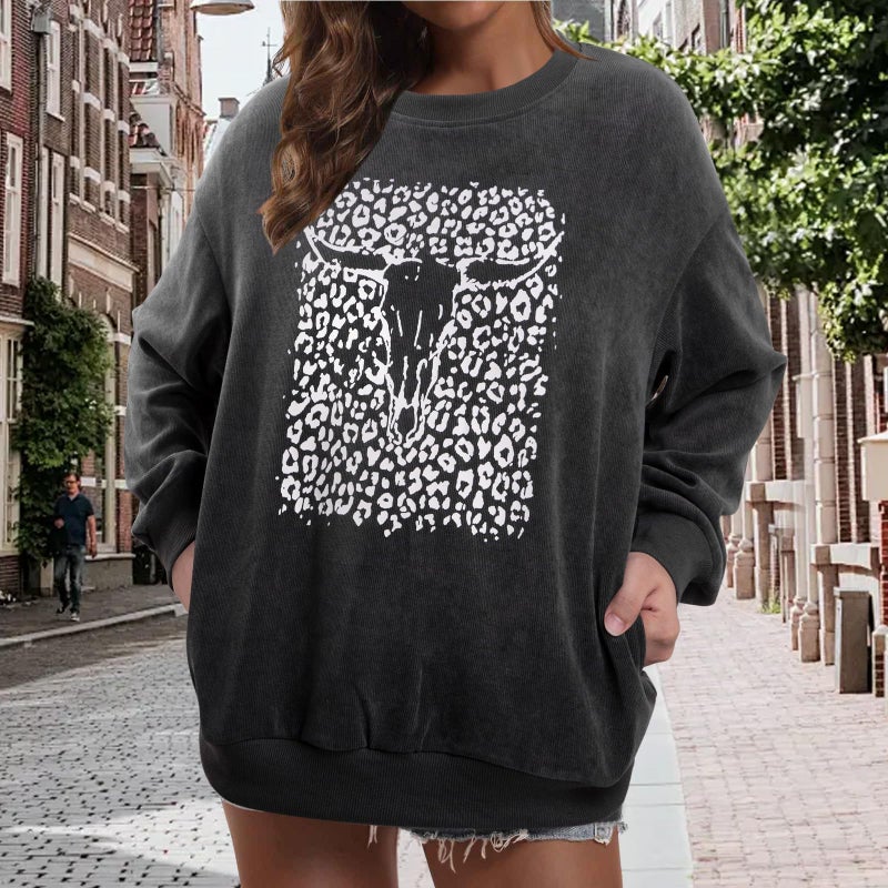 UNIQUEONE Boho Cow Skull Sweatshirt Women: Cowgirl Sweater Vintage Western Rodeo Graphic Tee Country Concert Outfits Pullover Gray - Image 2