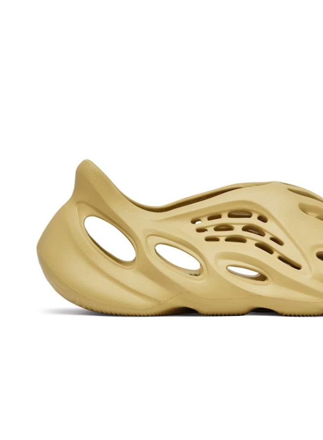 yeezy Yeezy Foam Runner Sulfur  - Image 5