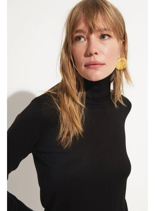 جون June Women Exclusive Viscose Blend Regular Fit Turtleneck Knitwear Sweater Black
