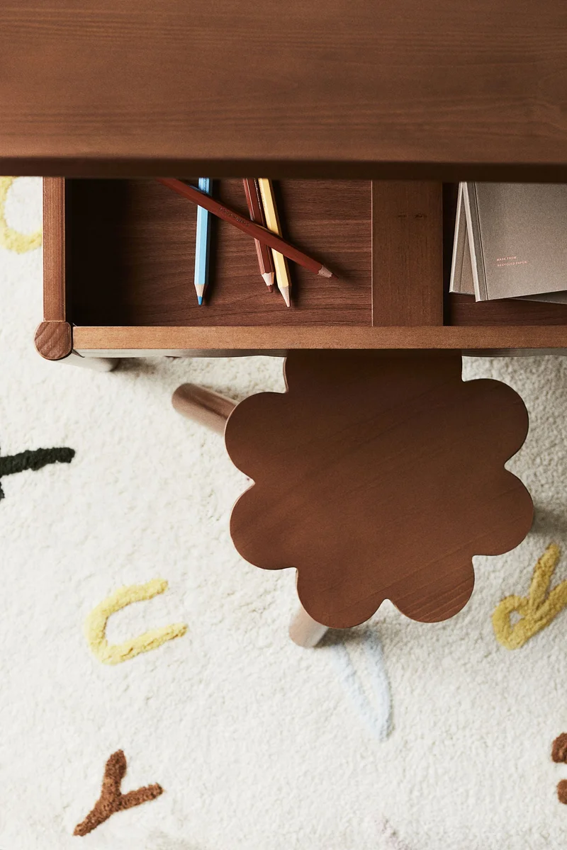 H&M Children's scallop-edge desk and stool