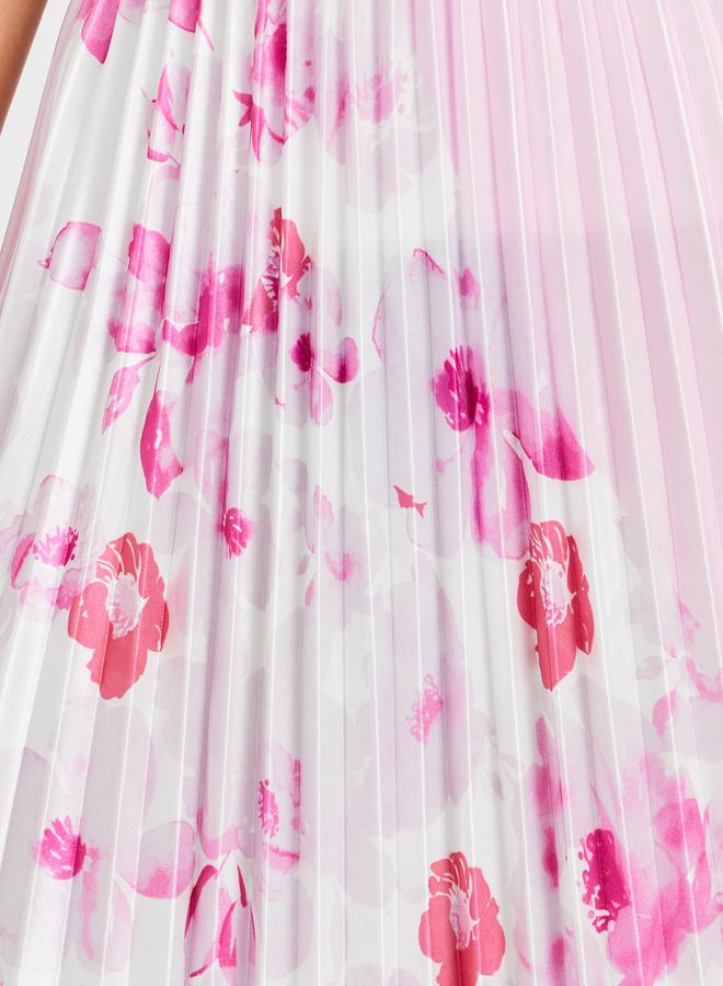 Styli Styli Floral Print Pleated A-Line Maxi Skirt  - Image 3