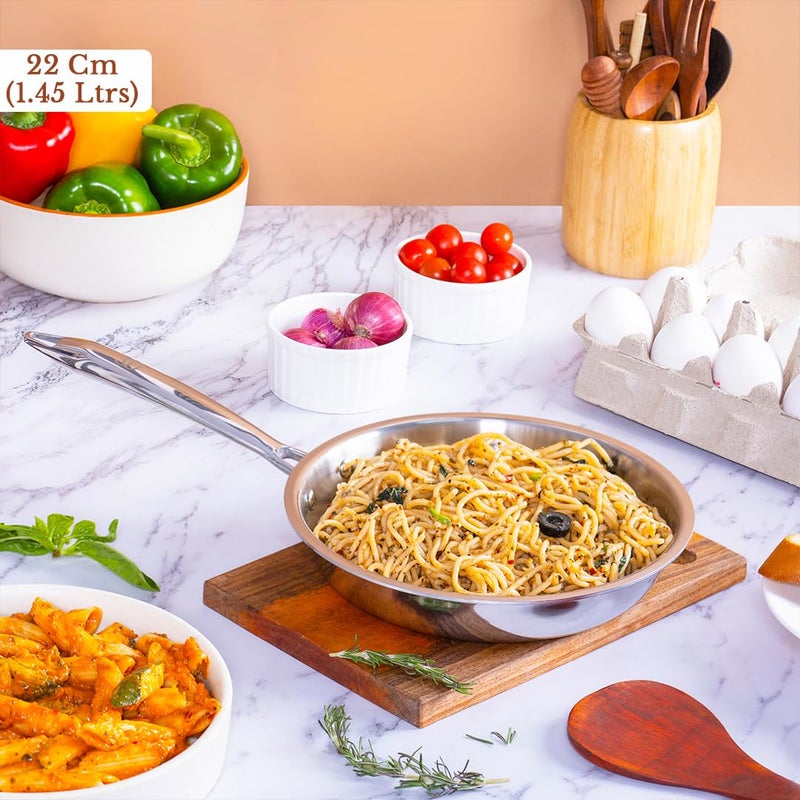 Omichef مقلاة أومي شيف ثلاثية الطبقات مع غطاء فولاذي | متوسطة 22 سم، 1.45 لتر، 1.16 كجم | مقلاة صديقة للحث | جسم غير لاصق ثلاثي الطبقات، بدون طلاء كيميائي و100% خالية من السموم - Image 2