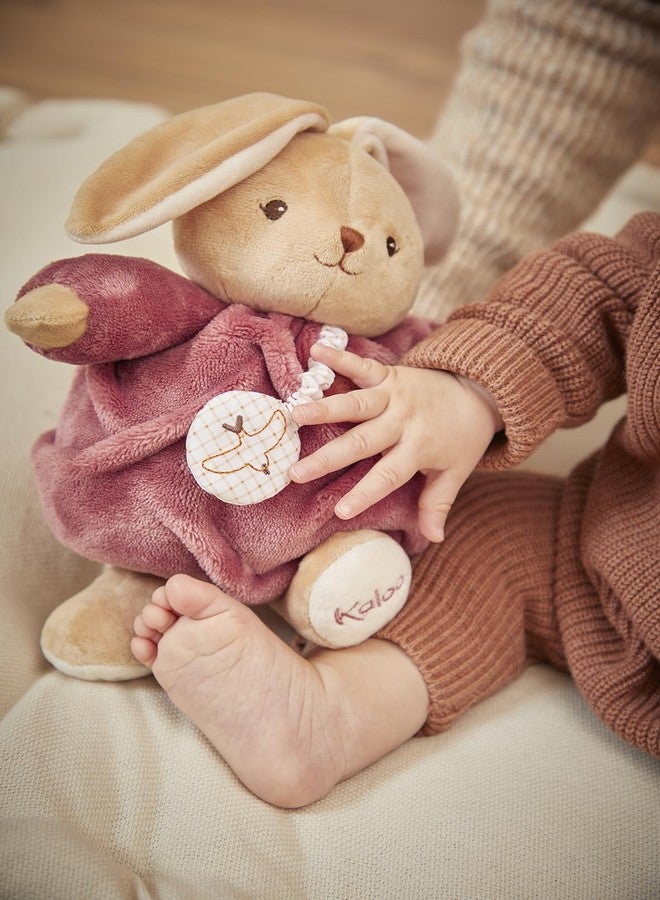 كالو - منشفة موسيقية آمنة على شكل أرنب بوردو 17 سم - ناعمة للغاية ورقيقة للأطفال - رفيق محبب منذ الولادة - حجم مثالي للأيدي الصغيرة - هدية ولادة - Image 4