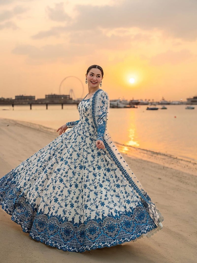 ANAITA بدلة جاهزة من جورجيت زائفة باللونين الأزرق والأبيض مع تطريز وخرز متصل - Image 3
