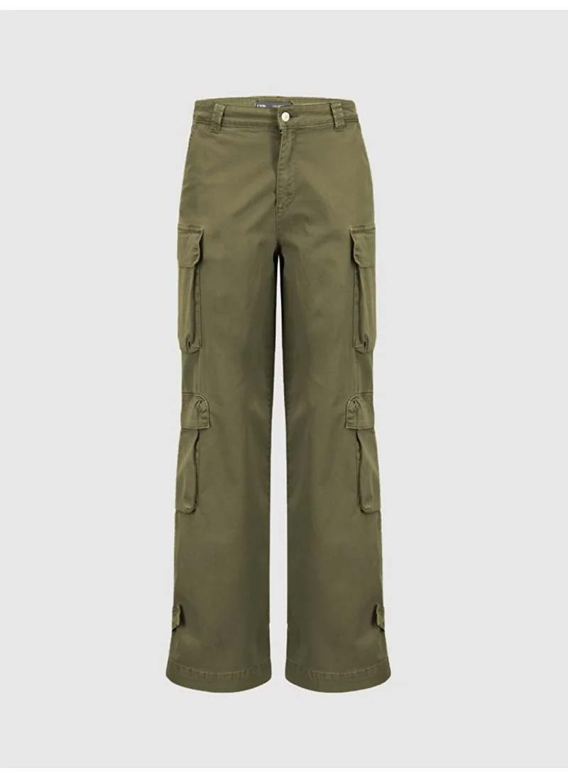 إل تي بي Cargo Trousers with Leg Detail
