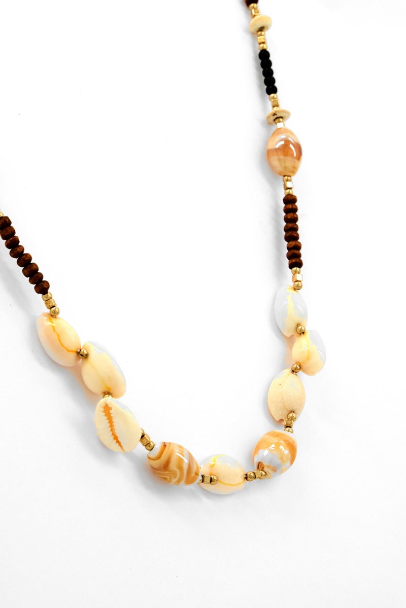 Caracol Women Fashionable Wood And Sea Shell Necklace, Beige  - Image 1